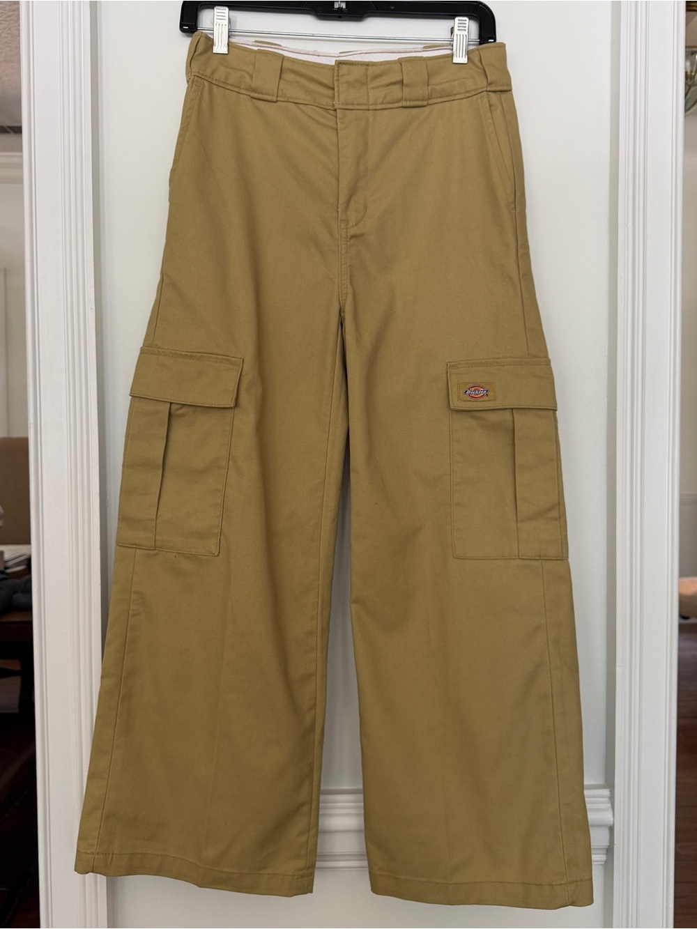 Dickies Women’s Tan Wide-Leg Cropped Cargo Pants